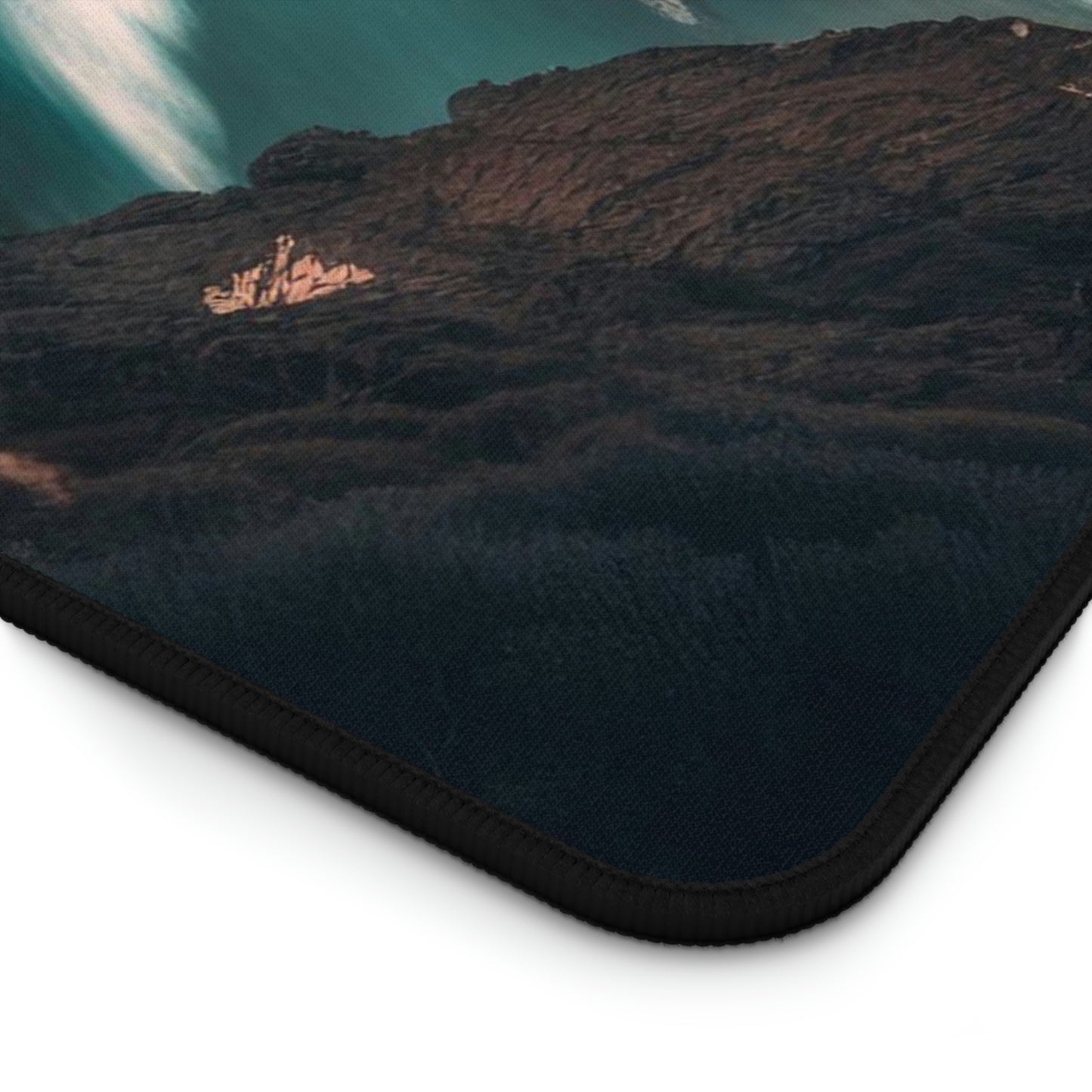 Sea Breeze Cottage. | Desk Mat